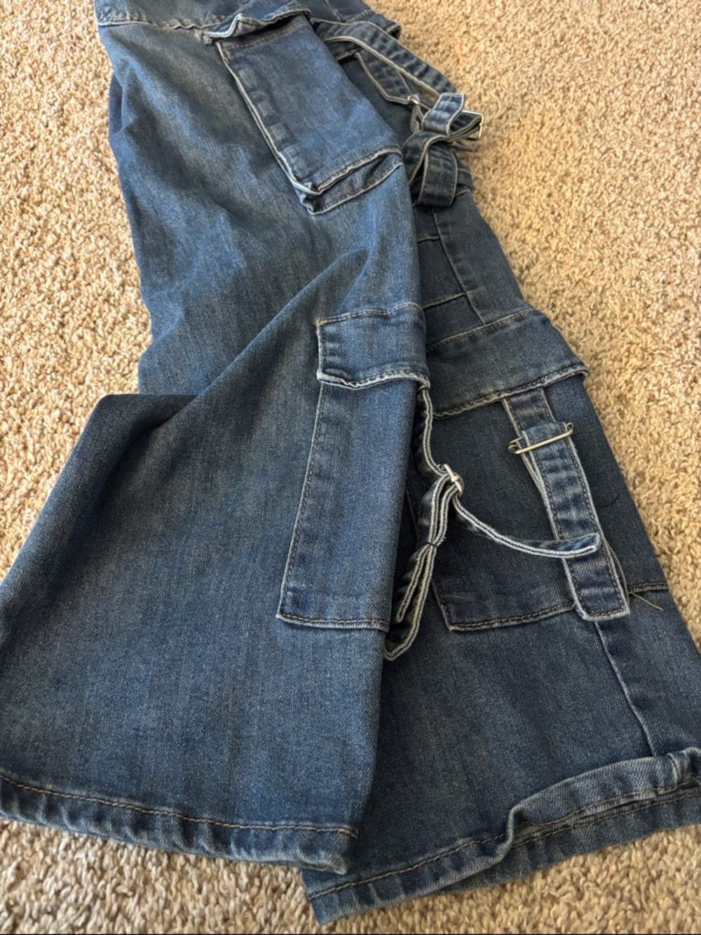 Disclosure Blue Washed Cargo Jeans Size 1/25 Ladies - Picture 4 of 7